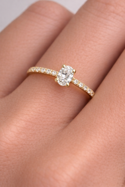 14 Ayar Altın -1.20ct Oval Yüzük