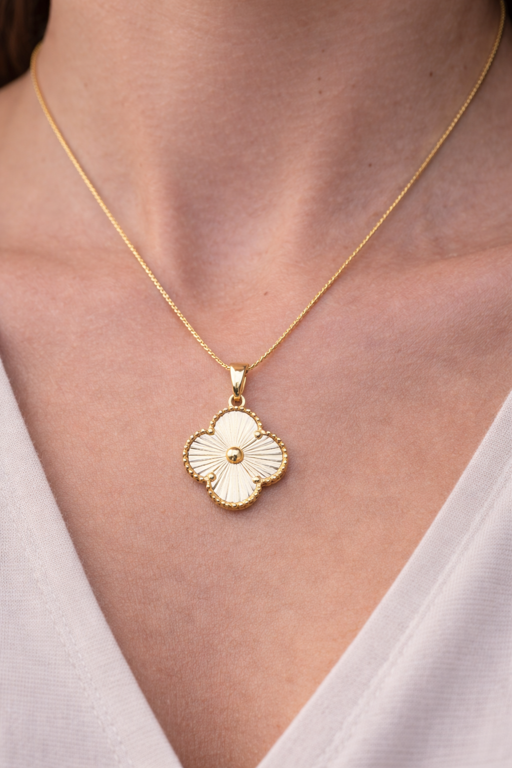 14 Ayar Altın - Yonca Kolye